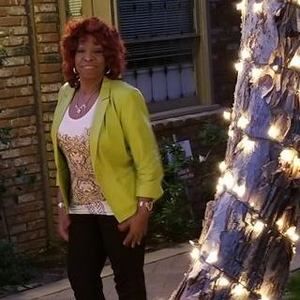 Meet your Posher, Reginia